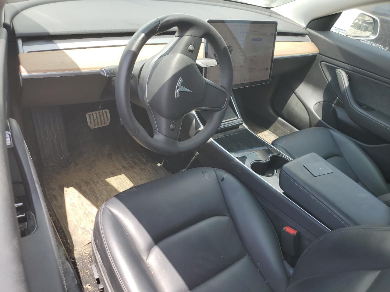 5YJ3E1EB0KF425575 2019 Tesla Model 3