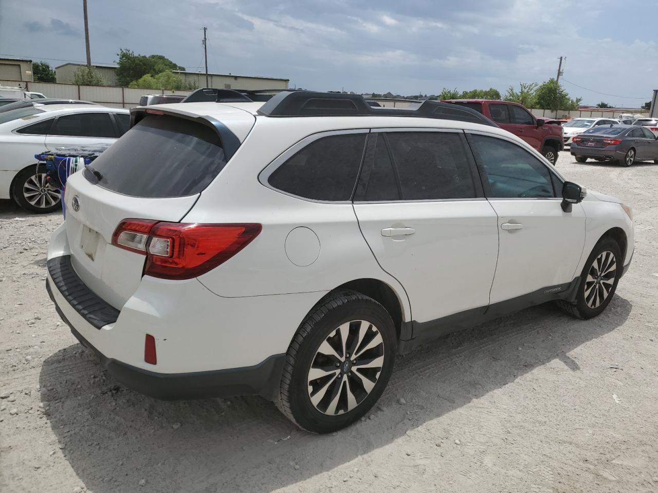 2016 Subaru Outback 3.6R Limited vin: 4S4BSENC2G3224684