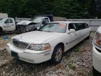 LINCOLN TOWN CAR E photo