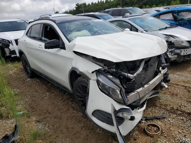 VIN WDCTG4GB8JJ440545 2018 MERCEDES-BENZ GLA-CLASS no.4