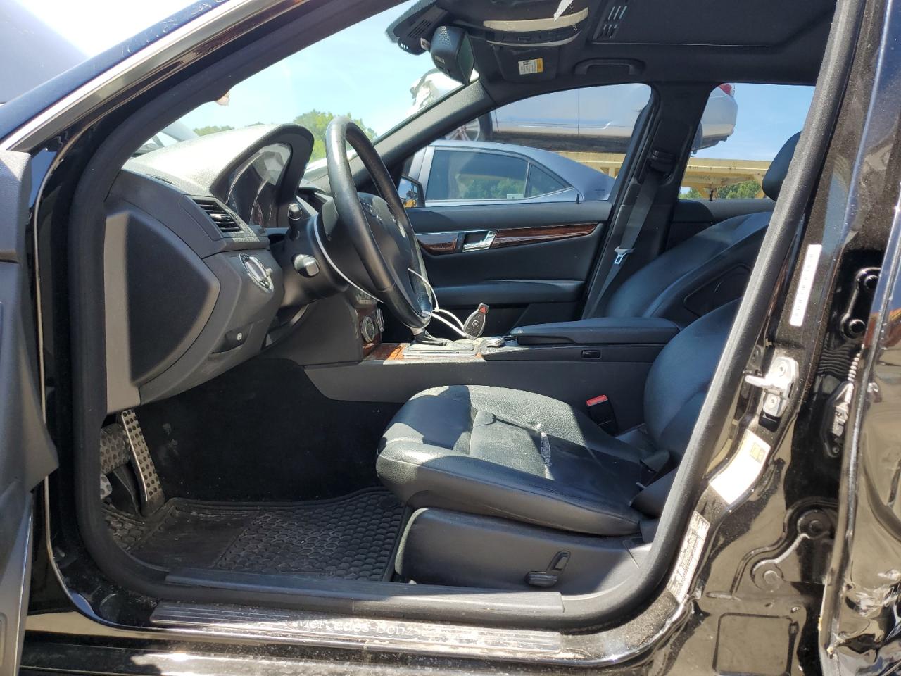 WDDGF8BB3AR131999 2010 Mercedes-Benz C 300 4Matic