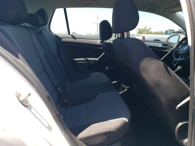 2016 VOLKSWAGEN E-GOLF SE - WVWKP7AU6GW916039