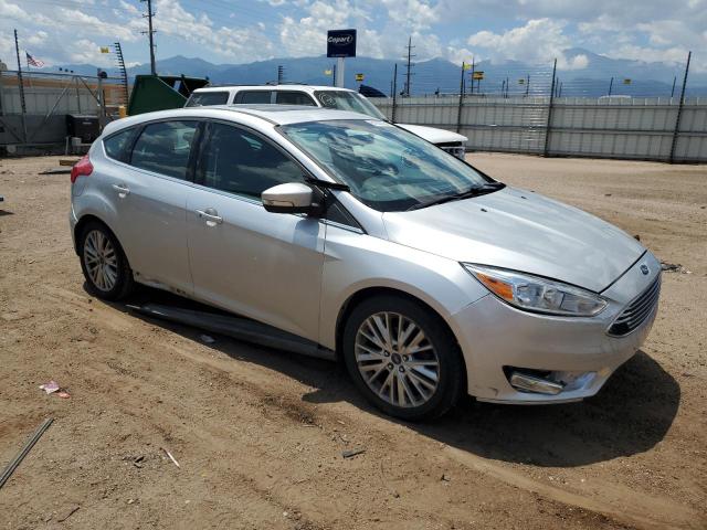 VIN 1FADP3N2XJL289547 2018 Ford Focus, Titanium no.4