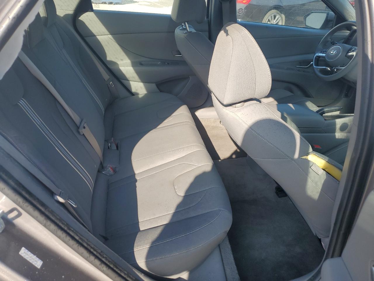 KMHLM4AG0PU606045 2023 Hyundai Elantra Sel