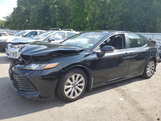 VIN 4T1B11HK8JU104582 2018 Toyota Camry, L no.1