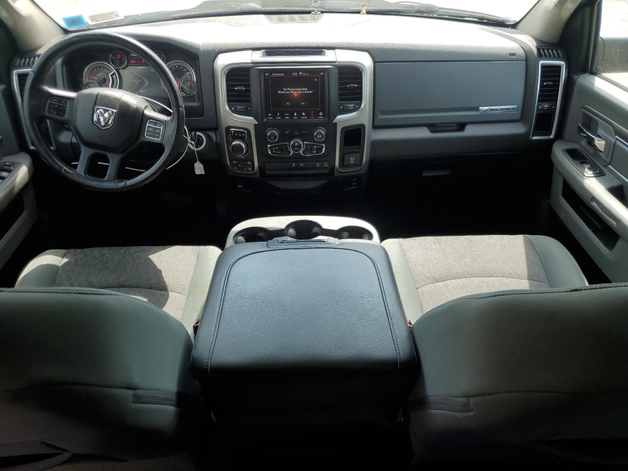 1C6RR7LT2KS538354 2019 Ram 1500 Classic Slt