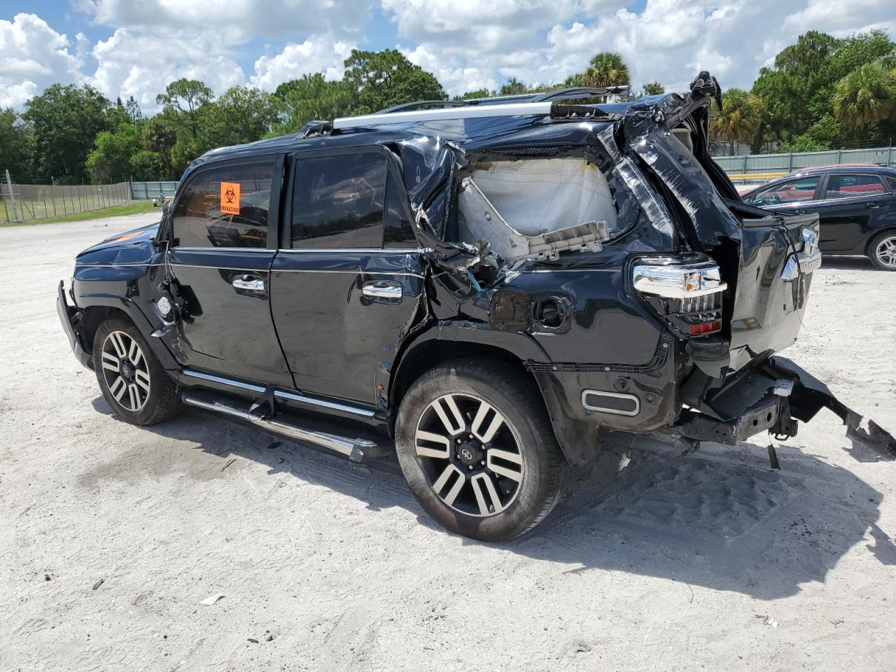 JTEZU5JR5J5172546 2018 Toyota 4Runner Sr5