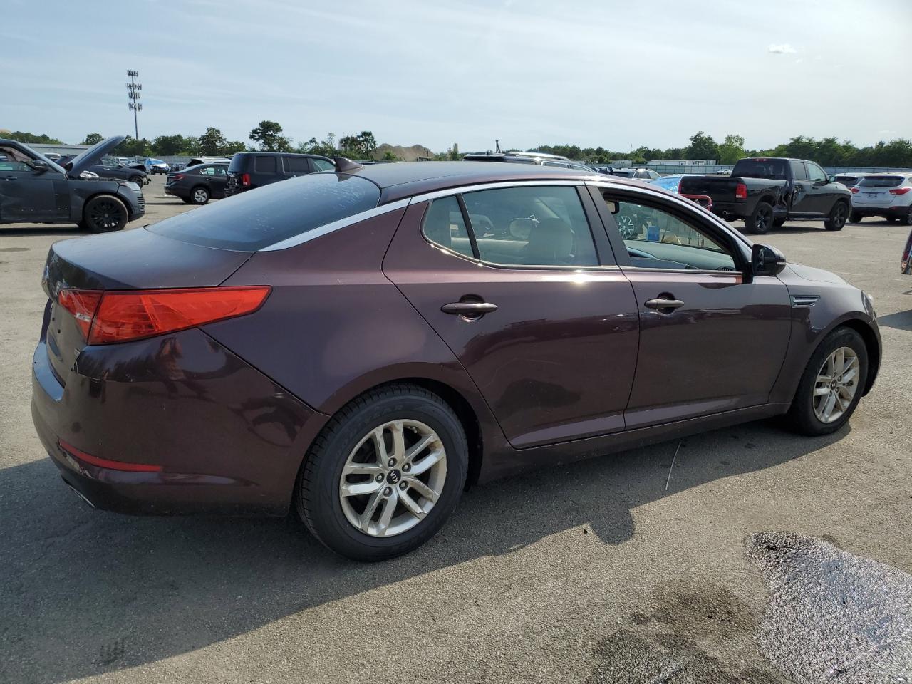 Lot #2969090362 2011 KIA OPTIMA LX