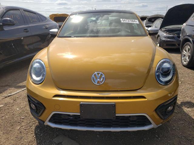 2018 VOLKSWAGEN BEETLE DUN 3VWSD7AT4JM707547