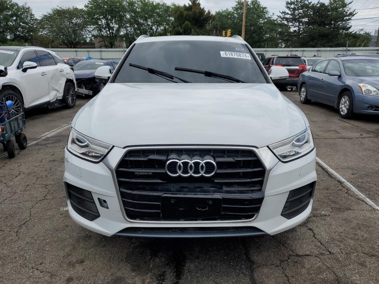 2016 Audi Q3 Premium Plus vin: WA1EFCFS1GR006470