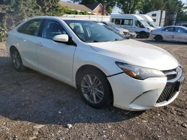 VIN 4T1BF1FK1FU499040 2015 Toyota Camry, LE no.4