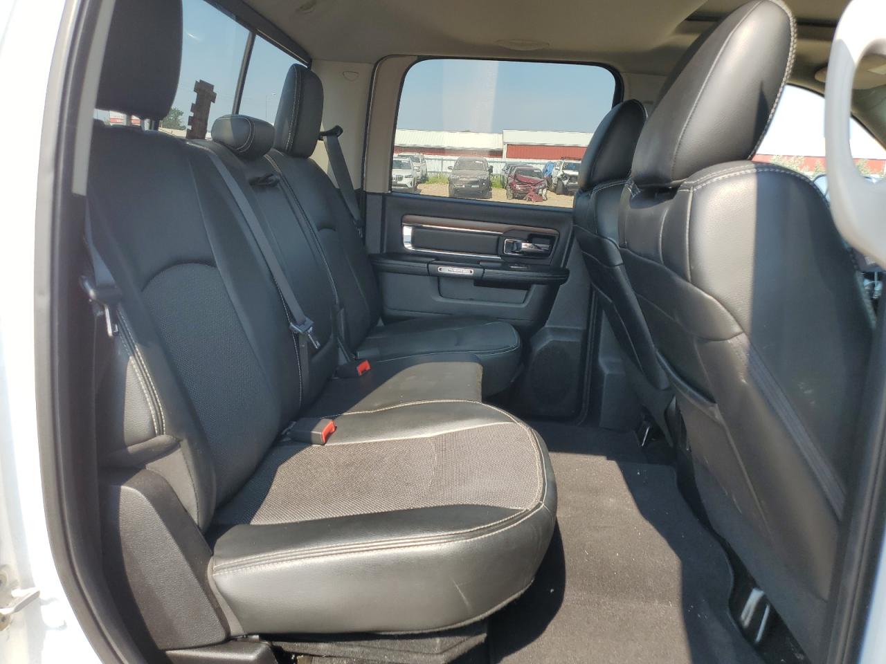 1C6RR7NT8DS654402 2013 Ram 1500 Laramie