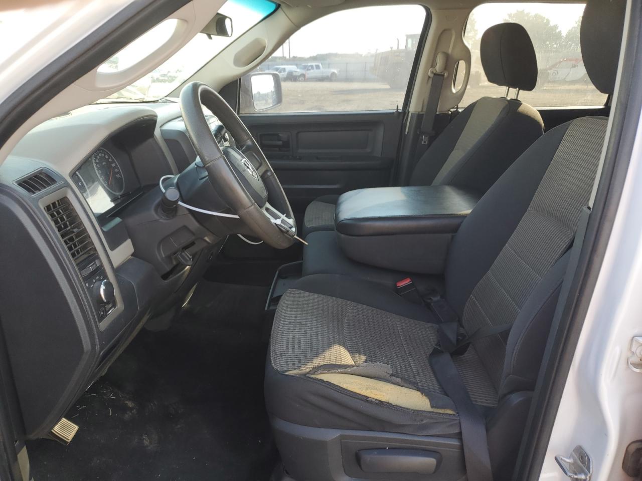 1D7RV1CT5BS660892 2011 Dodge Ram 1500