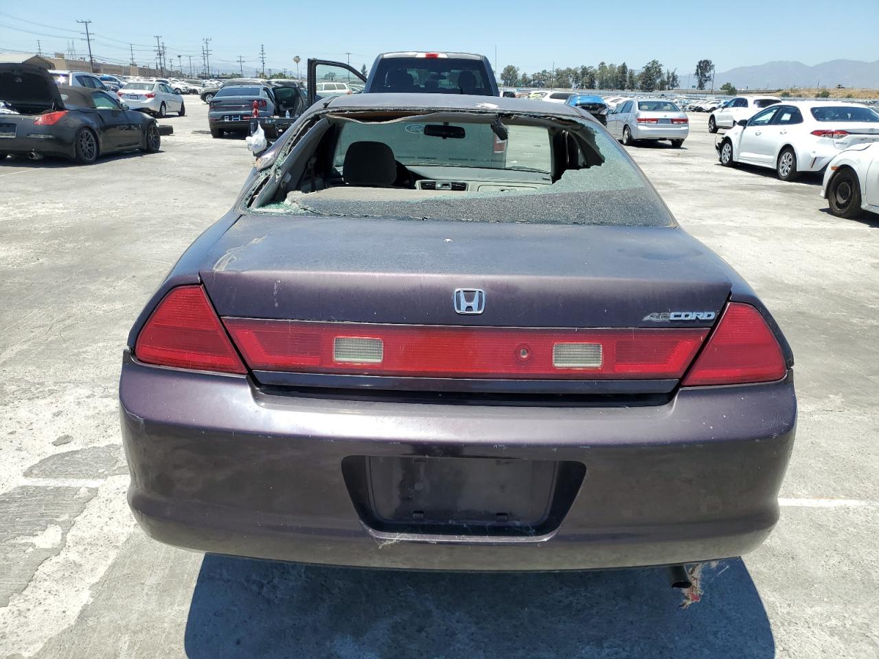 1HGCG3273XA021855 1999 Honda Accord Ex