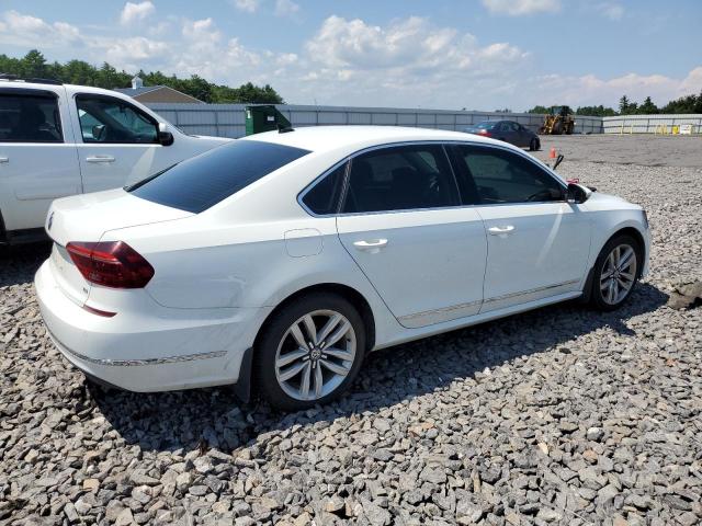 2017 VOLKSWAGEN PASSAT SE - 1VWGT7A32HC040434