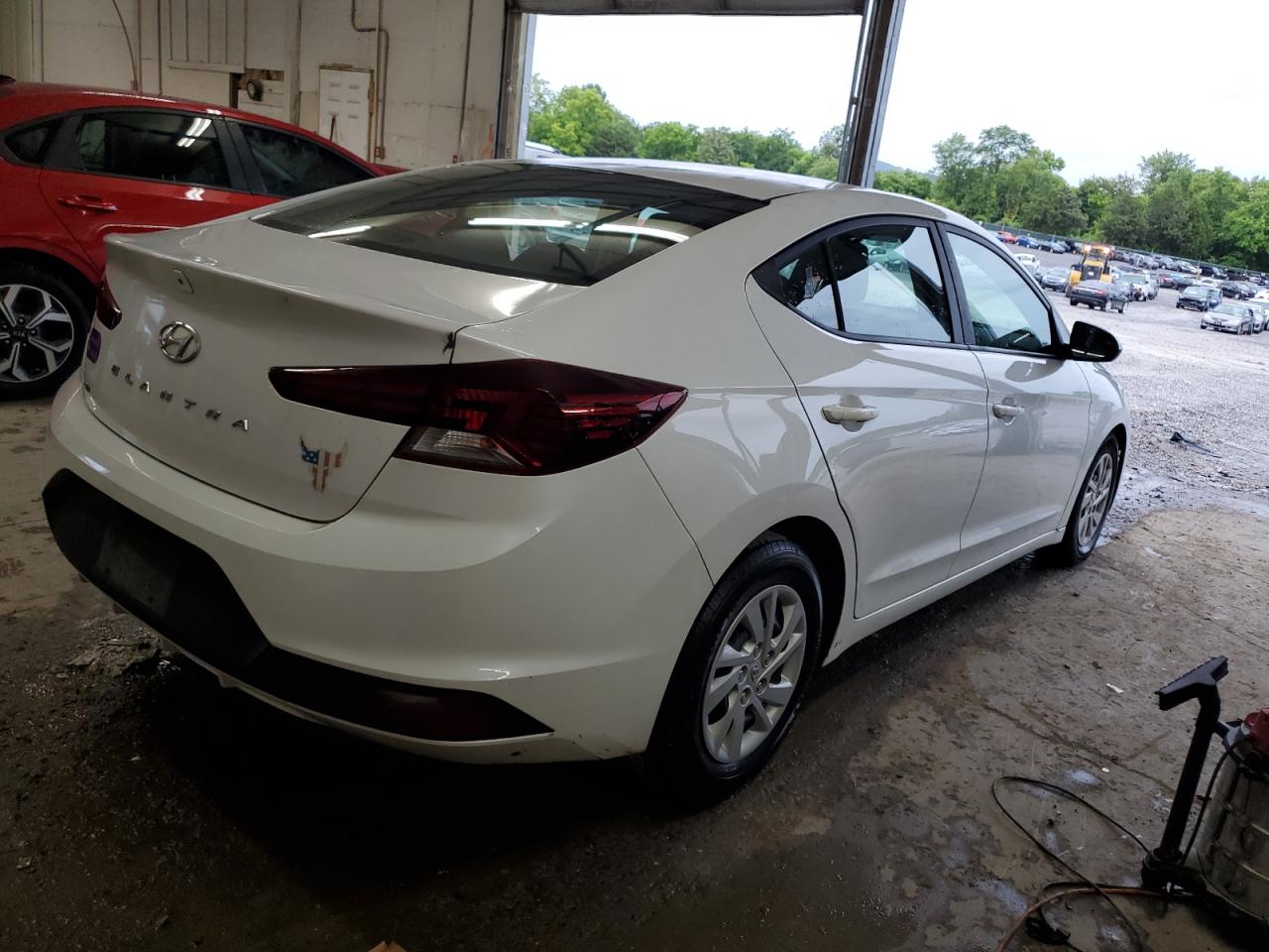 5NPD74LFXKH425316 2019 Hyundai Elantra Se