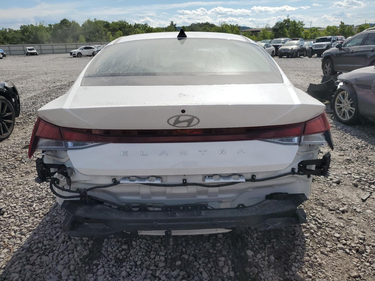 Lot #2991481876 2024 HYUNDAI ELANTRA SE