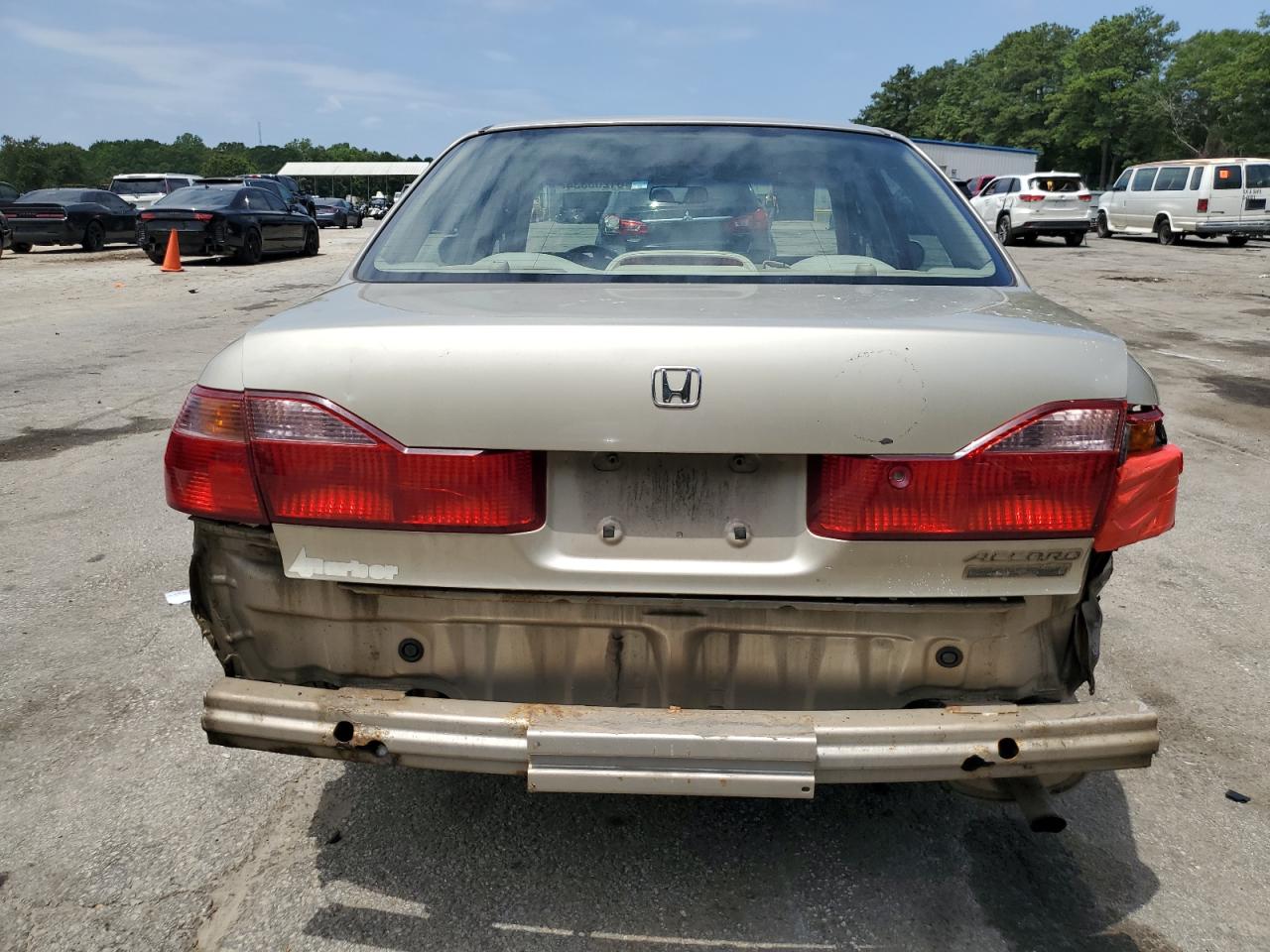 JHMCG567XYC008898 2000 Honda Accord Se