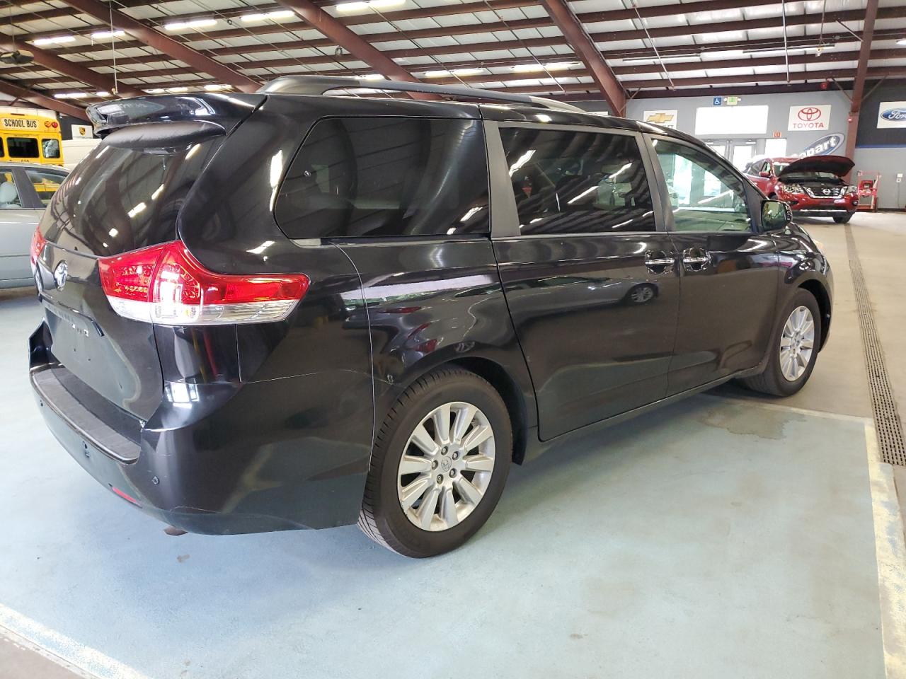 2014 Toyota Sienna Xle vin: 5TDDK3DC0ES094080