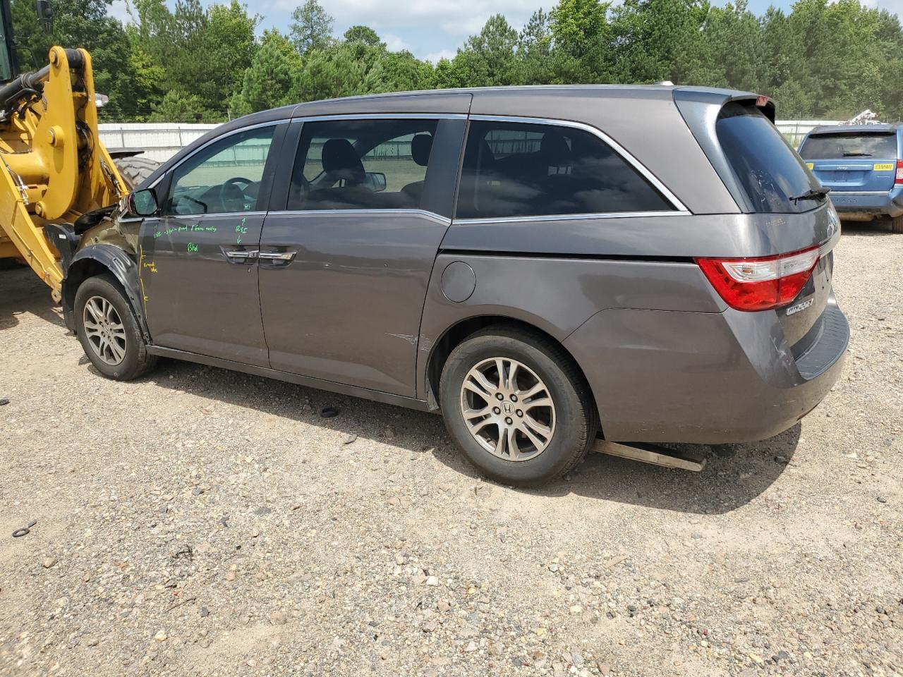 Lot #2718394480 2013 HONDA ODYSSEY EX