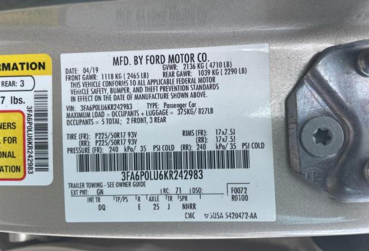 3FA6P0LU6KR242983 2019 Ford Fusion Se