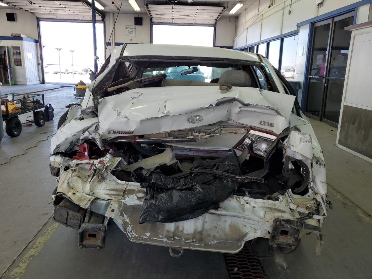 KNAGD128565438100 2006 Kia Optima Lx