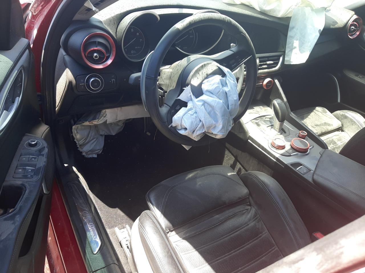 ZARFAECN2H7557092 2017 Alfa Romeo Giulia Ti