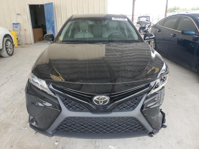 VIN 4T1B11HK4JU614394 2018 Toyota Camry, L no.5