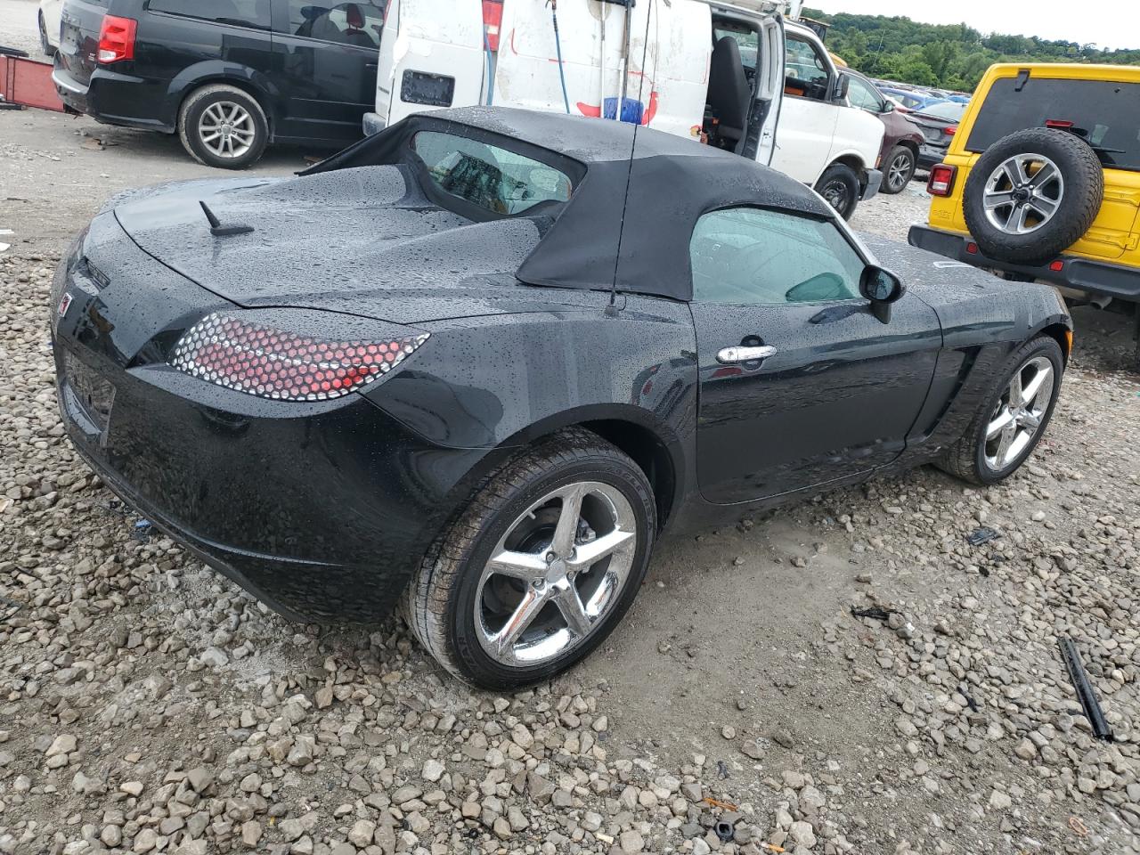 1G8MC35B18Y127965 2008 Saturn Sky