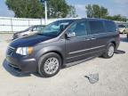 CHRYSLER TOWN & COU photo