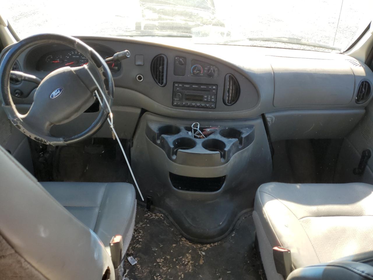 1FTNS24W36DB38692 2006 Ford Econoline E250 Van