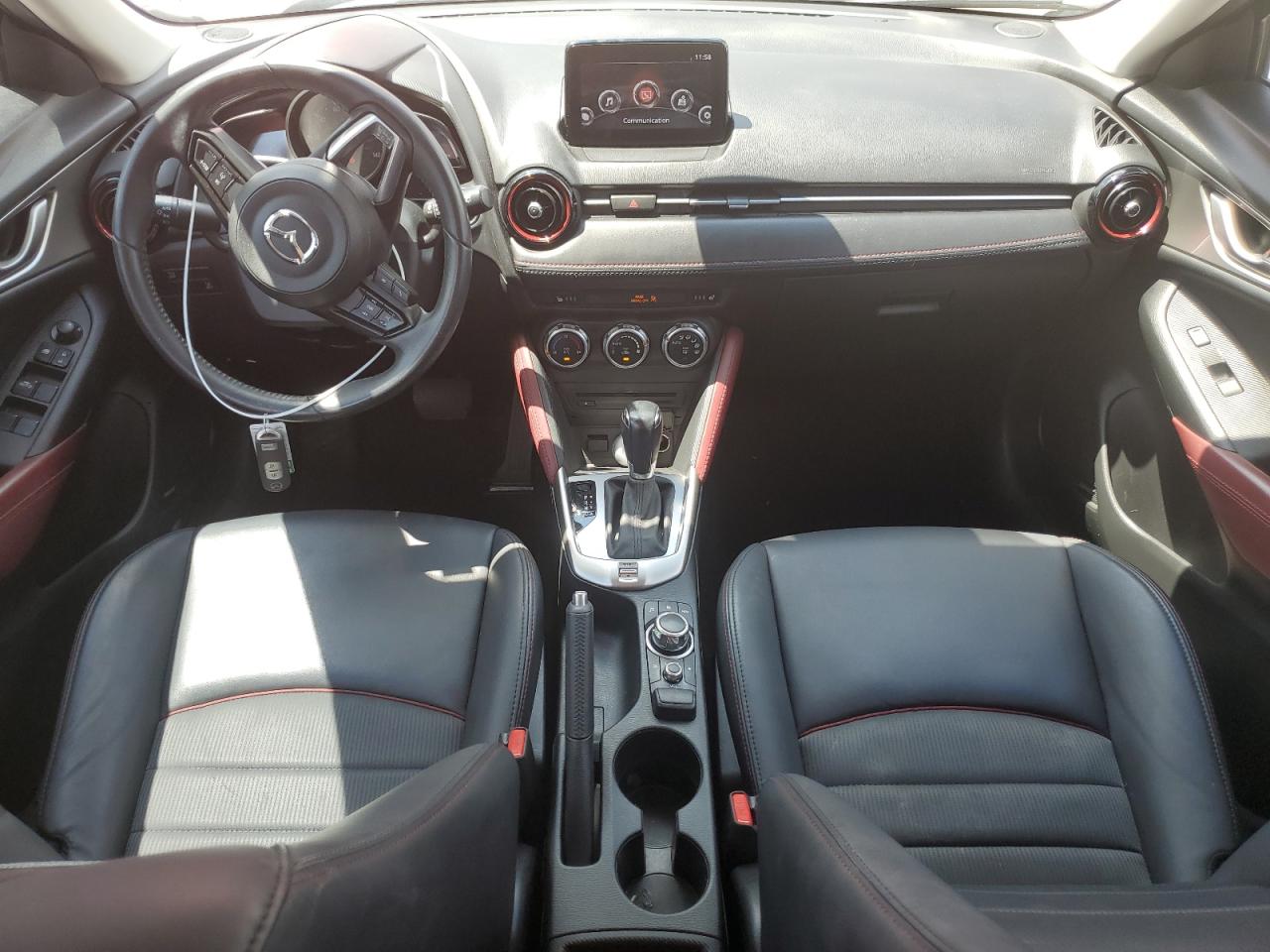 JM1DKFC75J0327048 2018 Mazda Cx-3 Touring