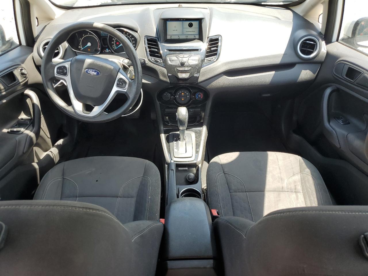 3FADP4BJ8KM124484 2019 Ford Fiesta Se