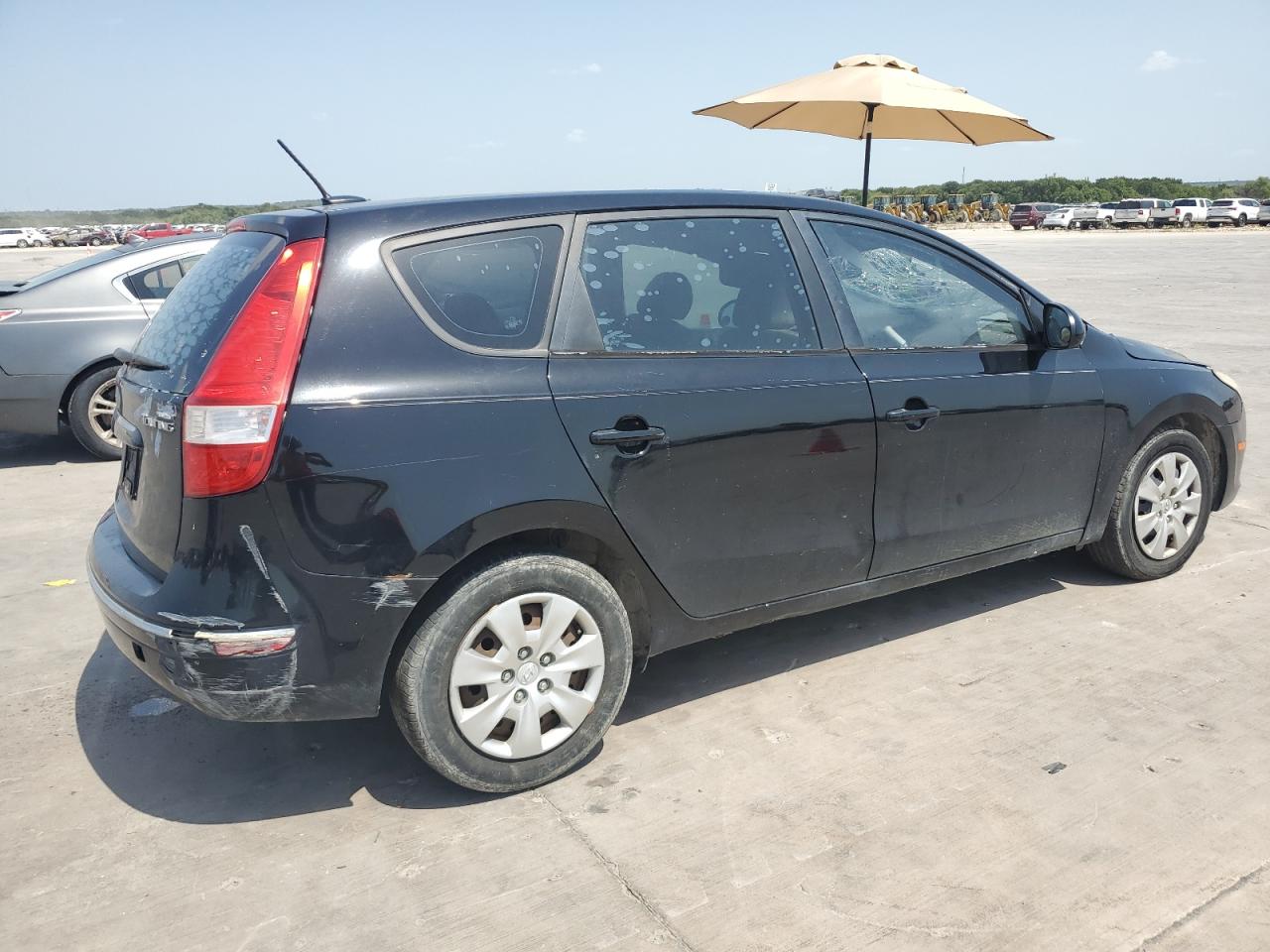 Lot #2770928400 2011 HYUNDAI ELANTRA TO