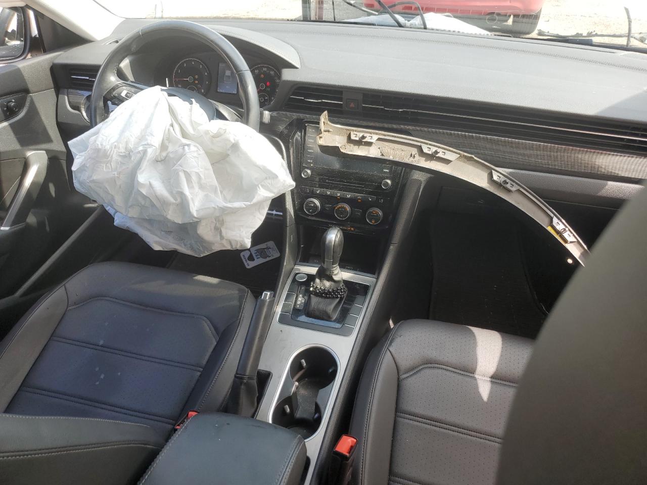 1VWMA7A36LC016249 2020 Volkswagen Passat R-Line