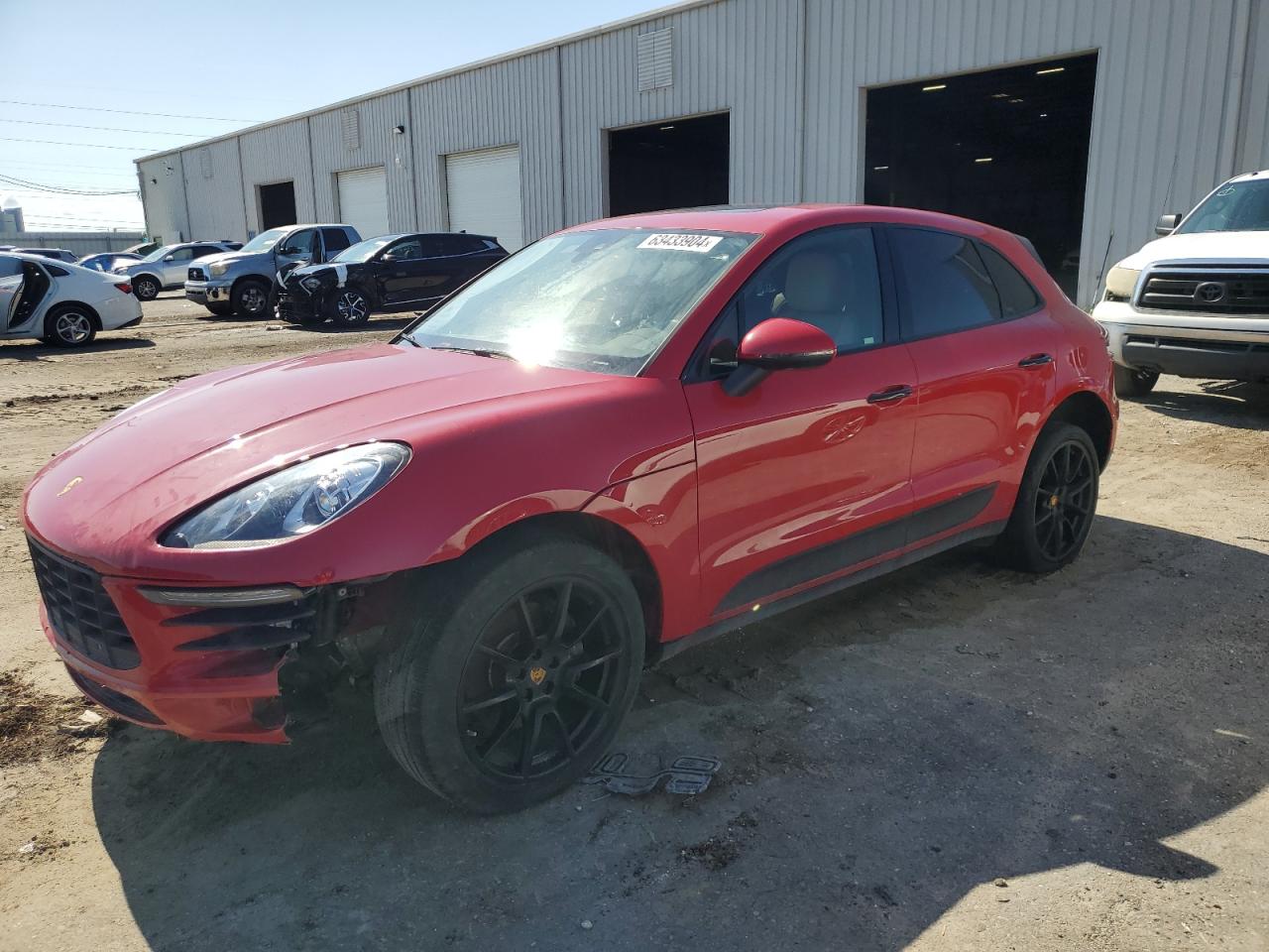 2018 Porsche Macan vin: WP1AA2A51JLB17348