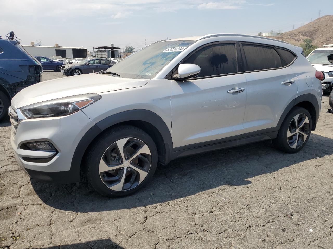 2016 Hyundai Tucson Limited vin: KM8J33A22GU166984