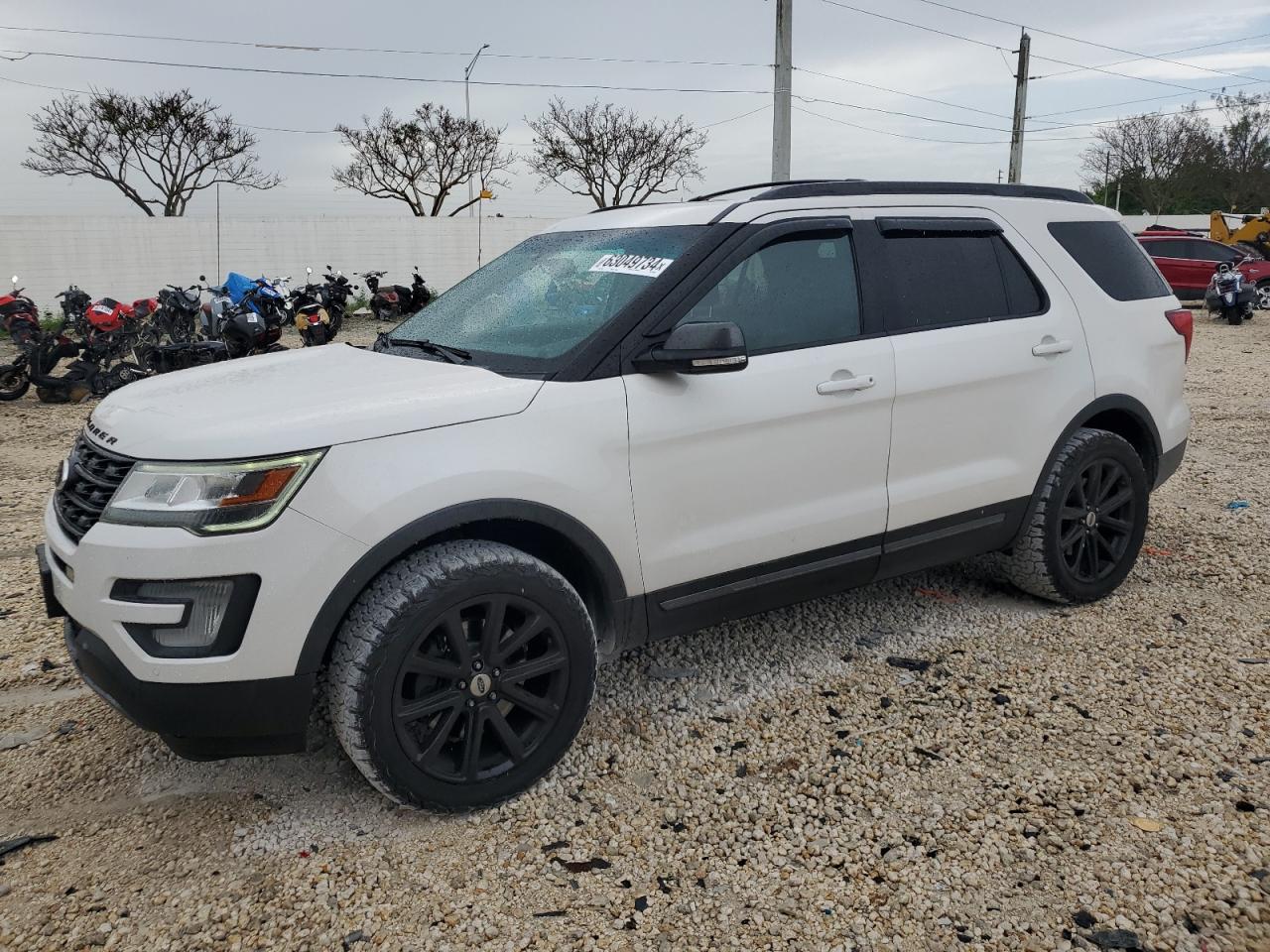 2017 Ford Explorer Xlt vin: 1FM5K8D84HGB58192