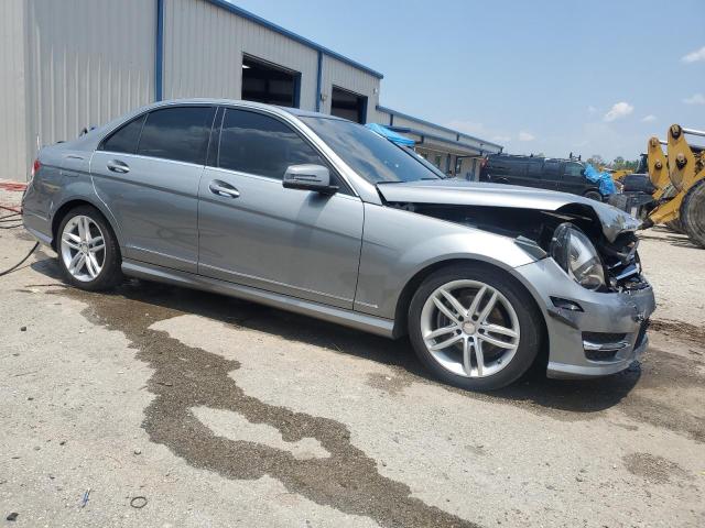 VIN WDDGF4HB5DR271198 2013 Mercedes-Benz C-Class, 250 no.4