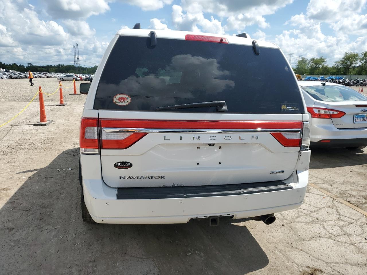 2015 Lincoln Navigator vin: 5LMJJ2JT0FEJ00674