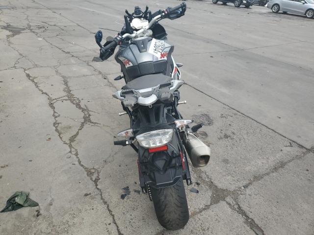 2016 BMW S 1000 XR WB10D1301GZ463290