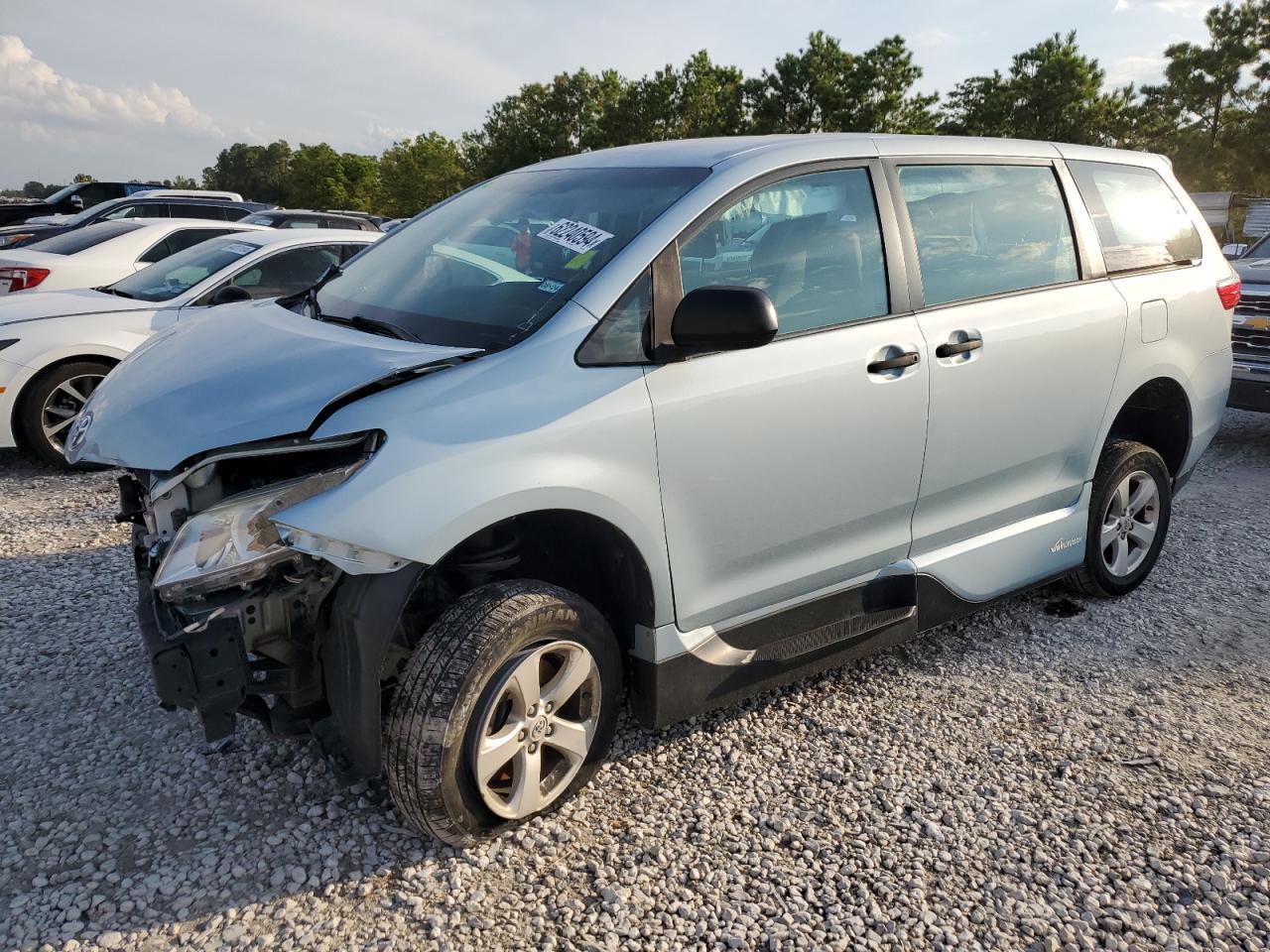 Toyota Sienna 2015 D grade