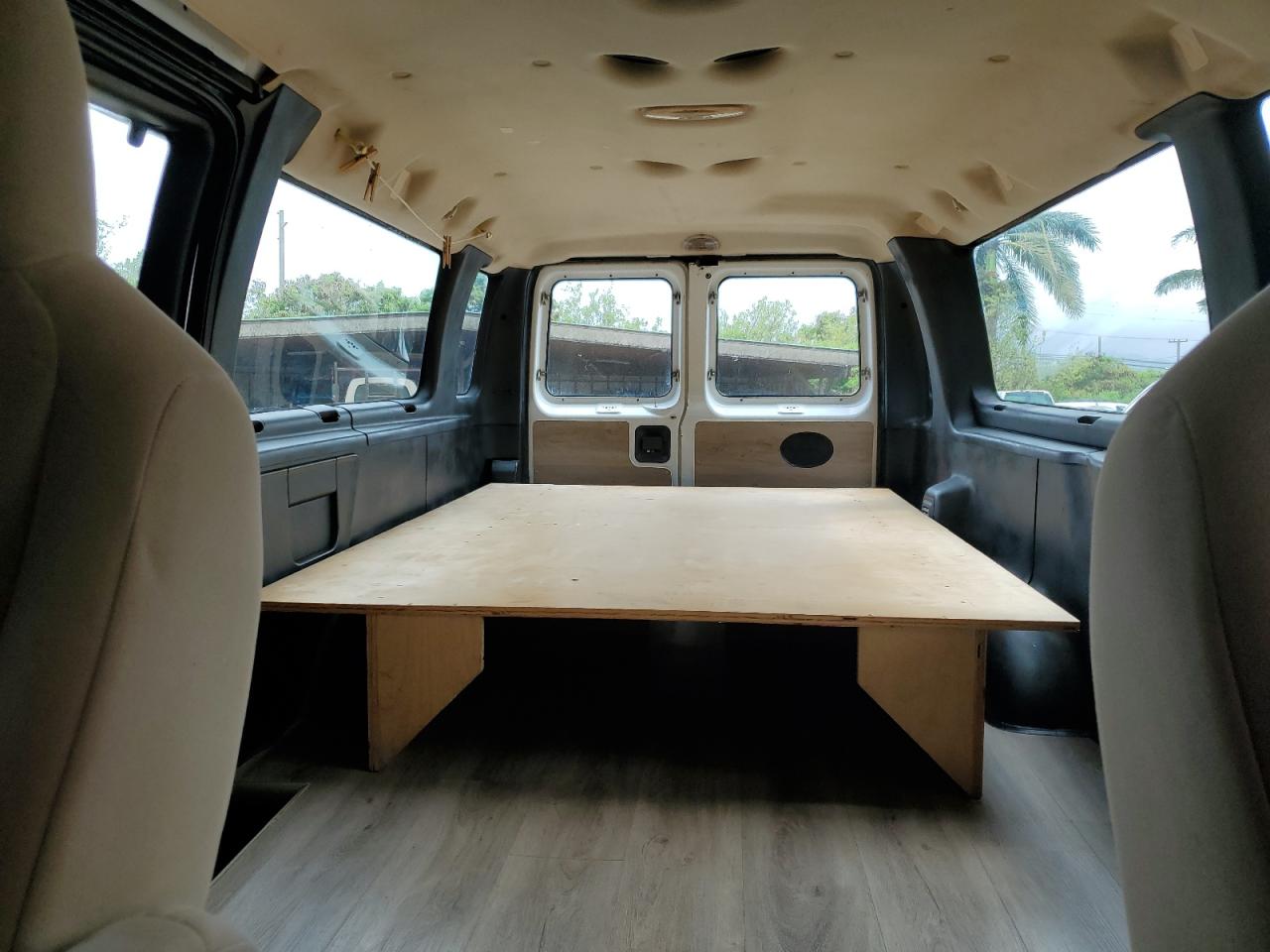 1FBSS31L59DA63585 2009 Ford Econoline E350 Super Duty Wagon