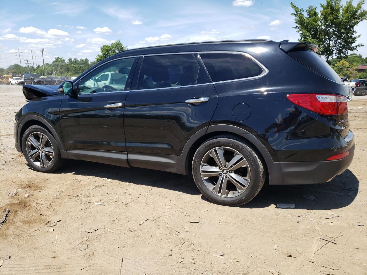 Lot #2758902440 2016 HYUNDAI SANTA FE S