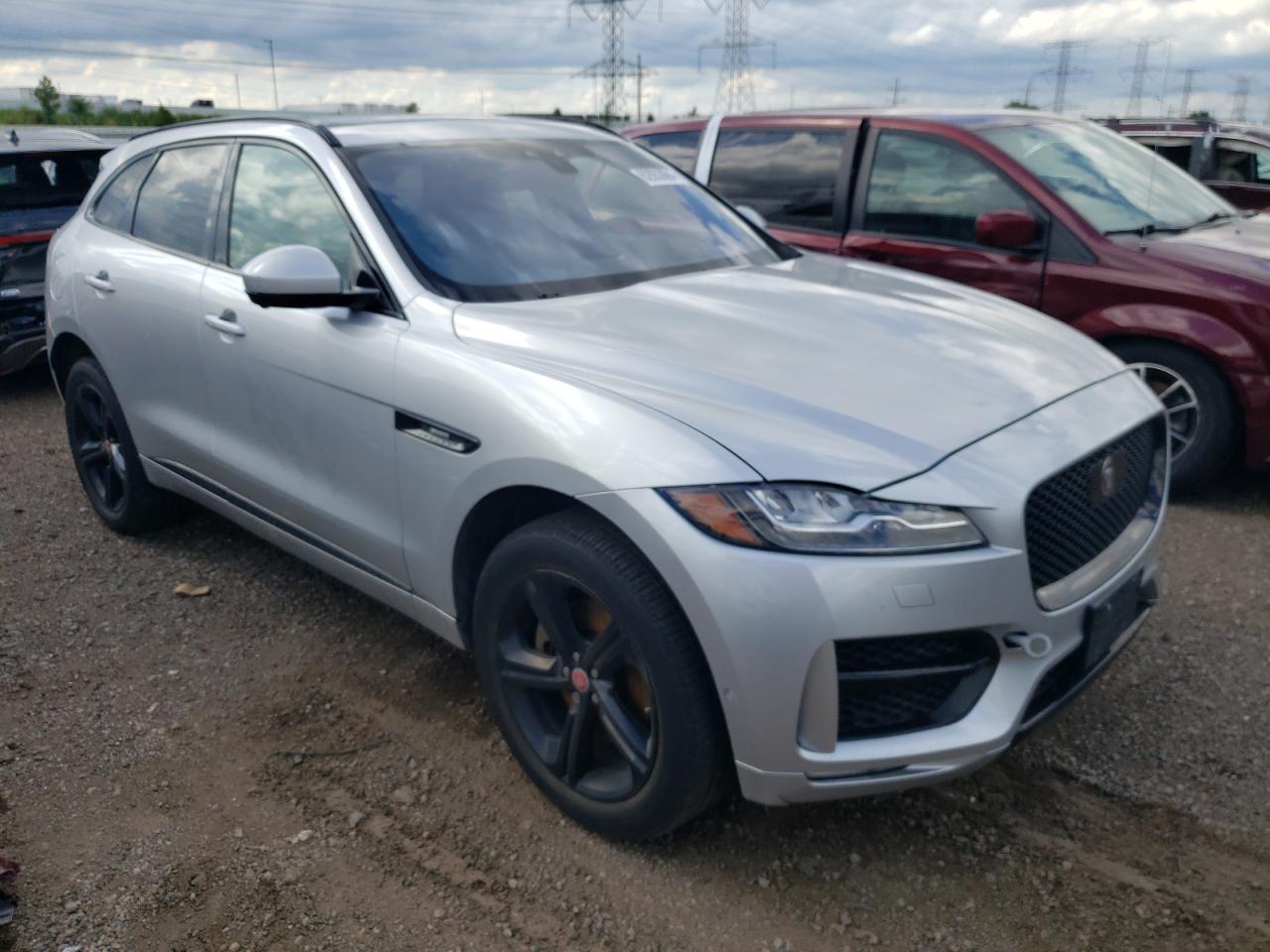 SADCL2BV4HA896645 2017 Jaguar F-Pace R - Sport