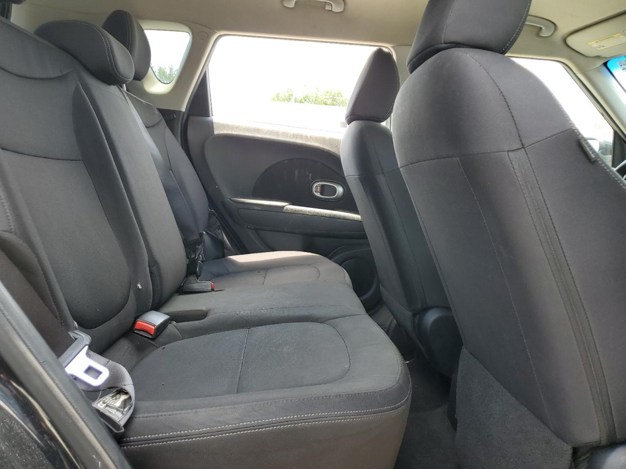 KNDJN2A26F7120645 2015 Kia Soul