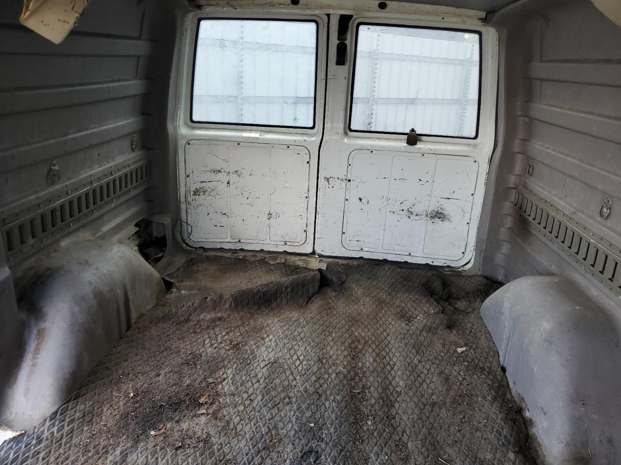 1GCDM19X83B129849 2003 Chevrolet Astro