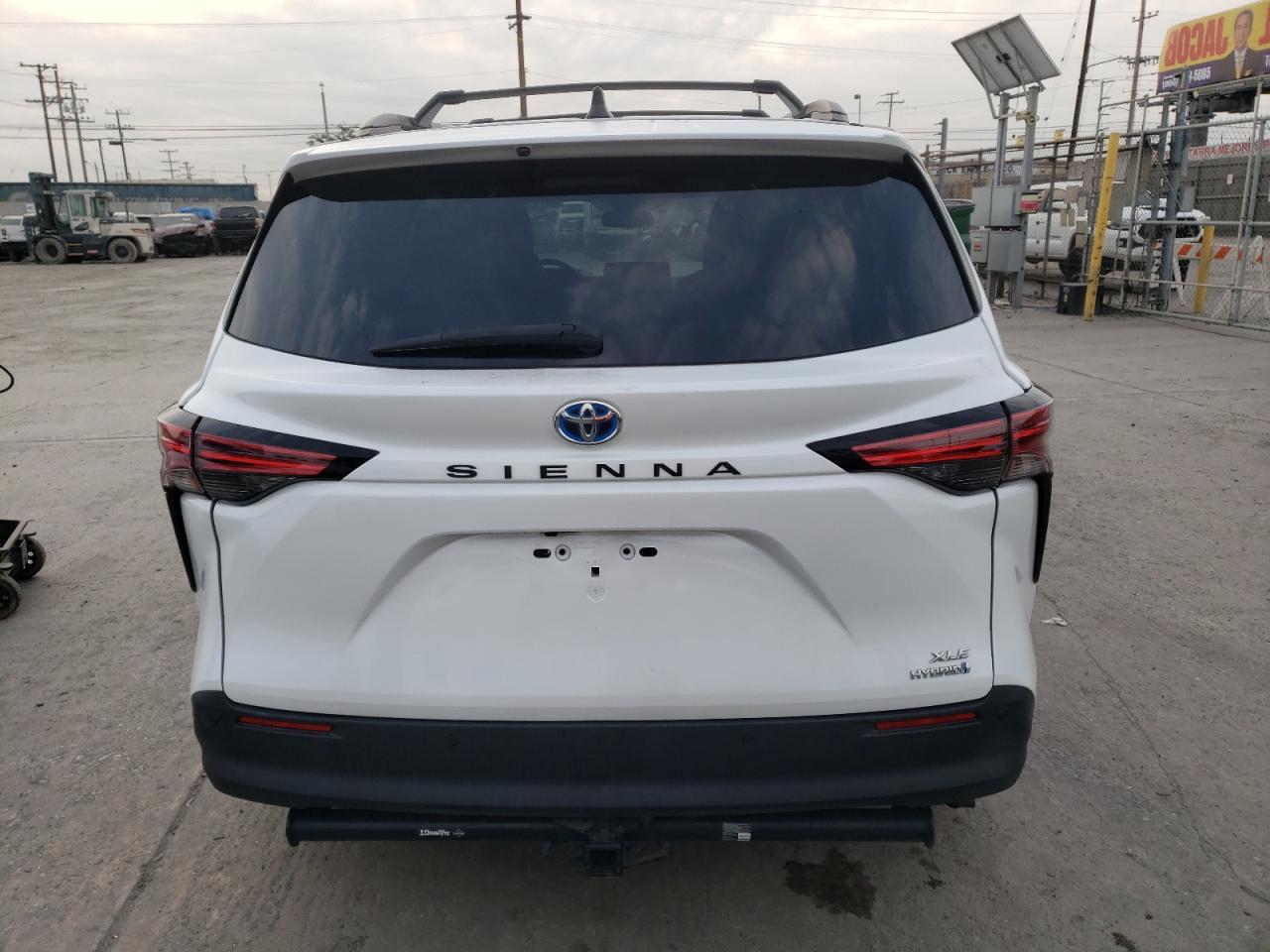 2022 Toyota Sienna Xle vin: 5TDJRKEC2NS100923