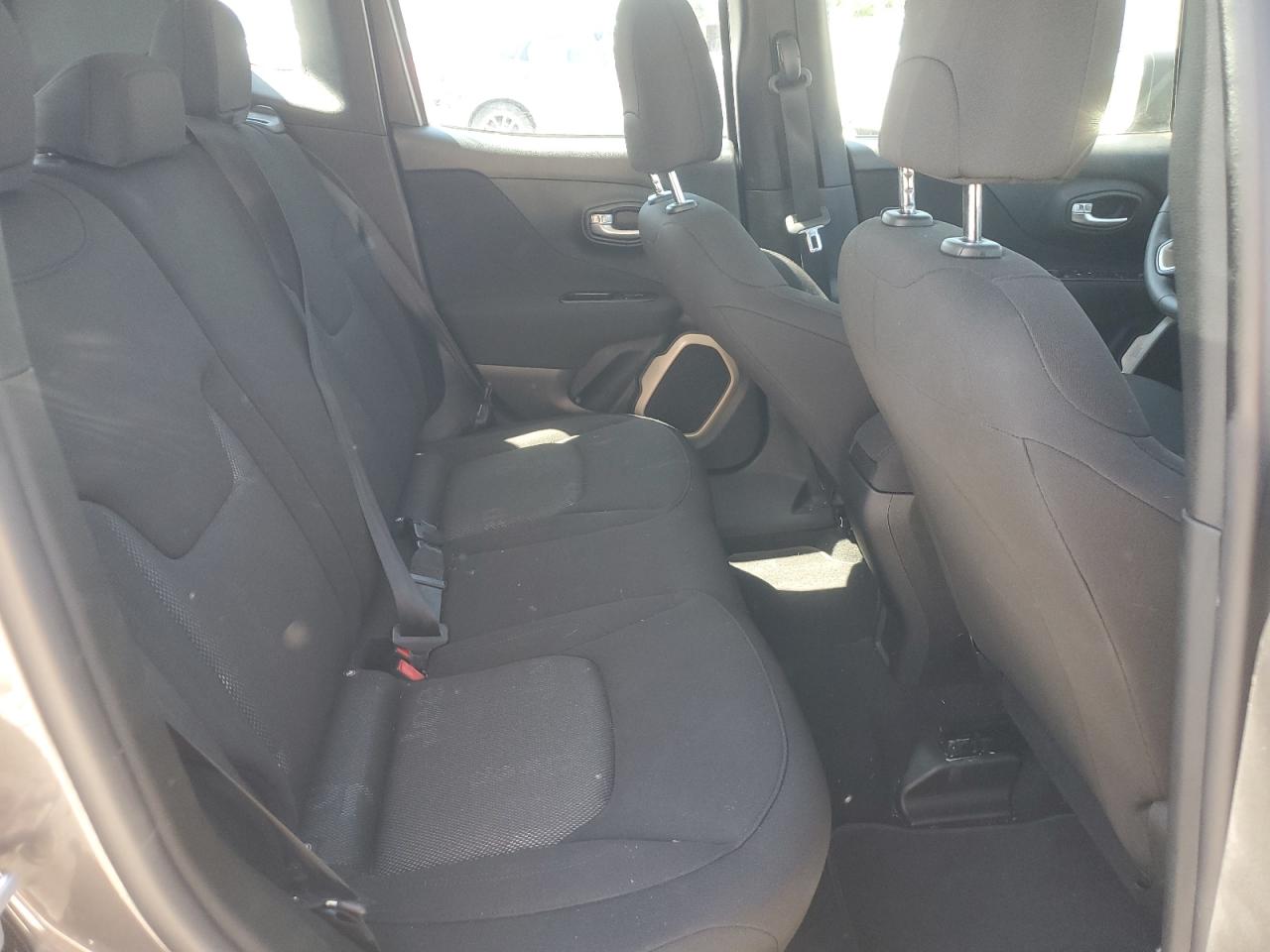 ZACCJBAB5HPF38575 2017 Jeep Renegade Sport