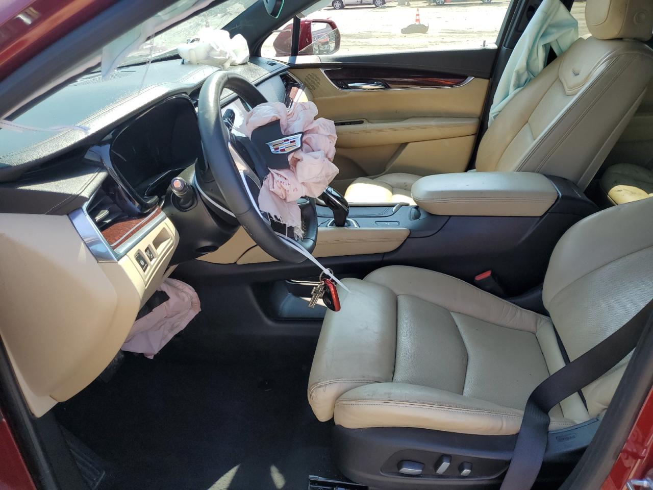 1GYKNBRS9HZ281162 2017 Cadillac Xt5 Luxury